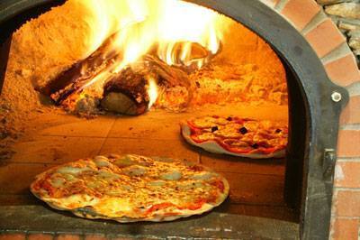Pizzeria De La PLACE