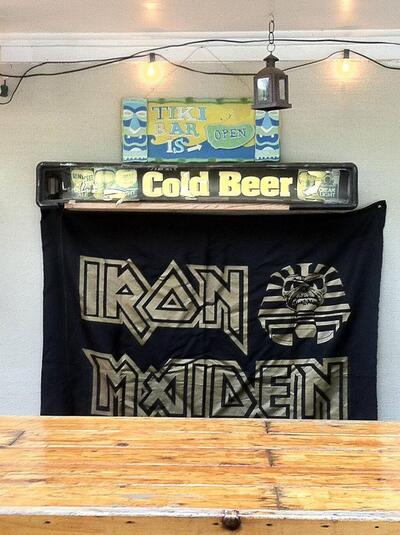 Ule's Deck Bar