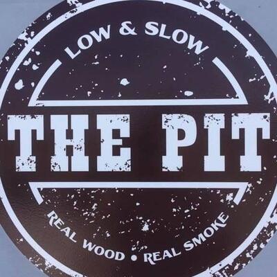 The Pit BBQ Olds AB