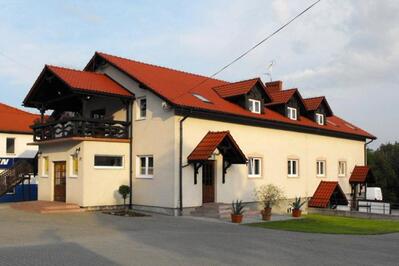 Zajazd Gościniec, Hotel i Restauracja