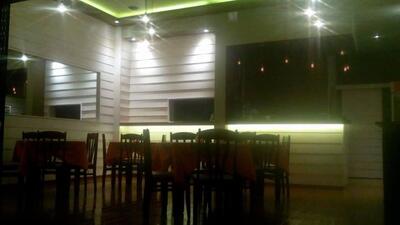 Plaza Paradise - Food,Wine and Coffee Bar
