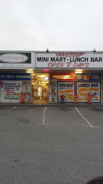 Lakelands Mini Mart & lunchbar