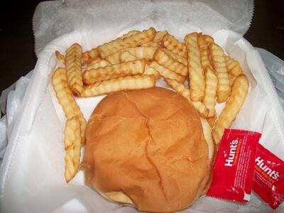 Mom & Pop's Bar & Grill