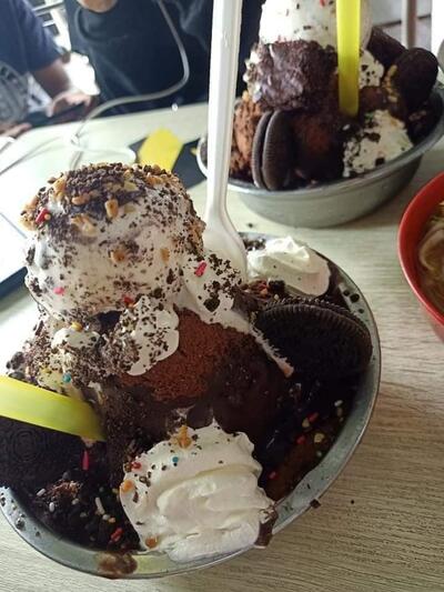 Duwais Resto & Cafe