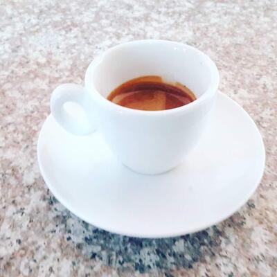 OLIVA Bistro CAFÉ