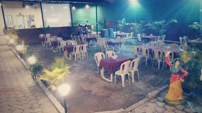 4 Seasons Family Garden Restaurant