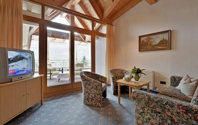 Hotel Almhof Werner Kostenzer