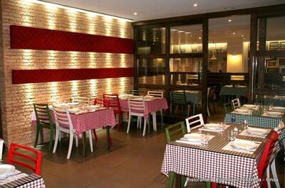 La Piazzetta Ristorante & Pizzeria ( Onda )