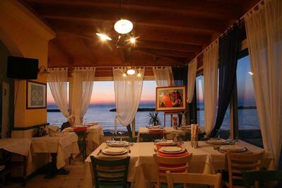 Ristorantino SOLE & MARE famiglia CUCA'