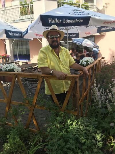 Maxim, Bistro - Restaurant