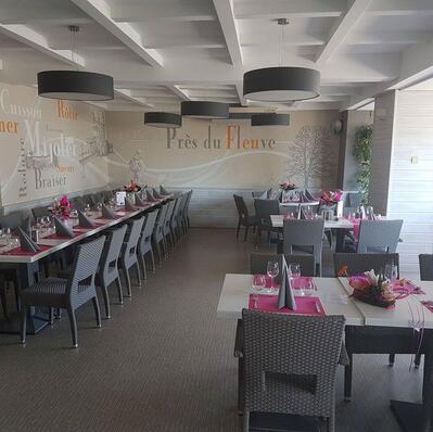 Le Chaudron - Pres du Fleuve