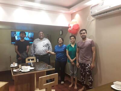 STATEMENT CAFE photo