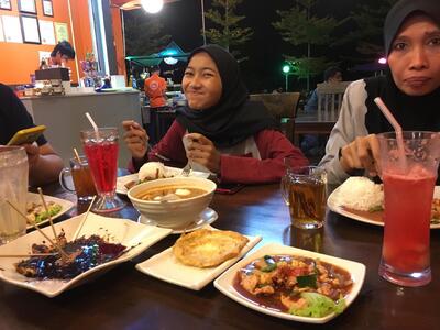 Ma'idah Tom Yam Seafood