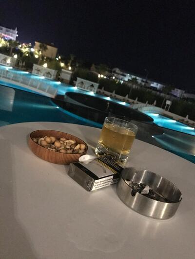 Granada Luxury Lobby Bar