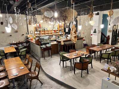 7Days 4Seasons Cafe+B&B