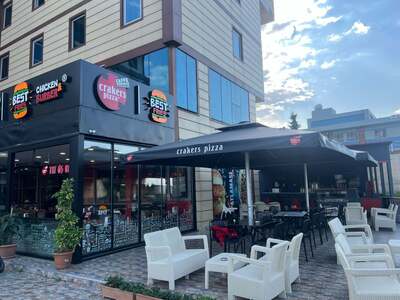 Crakers Pizza Arsin