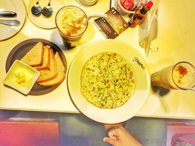 Cafe Moshe's Pune photo