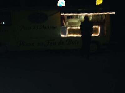 camion jaune