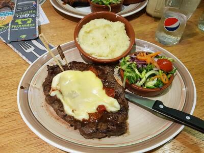 Fernandos Grillhouse