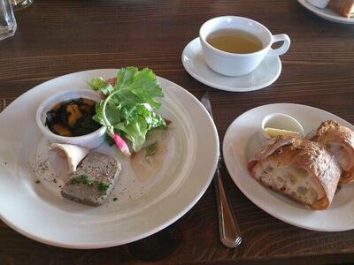 里海食堂 FUSABUSA