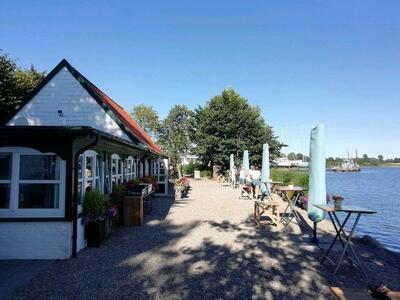 Strandhalle 54