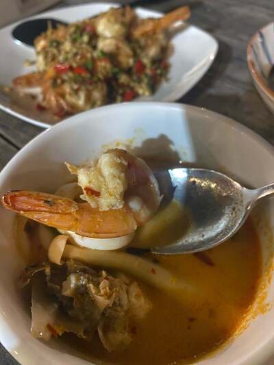 ทะเลธารา ( Talay-Tara restaurant )