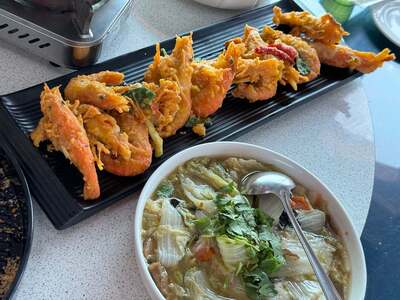 Golden Shrimp Cuisine