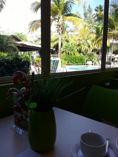 The Royal Palm Café