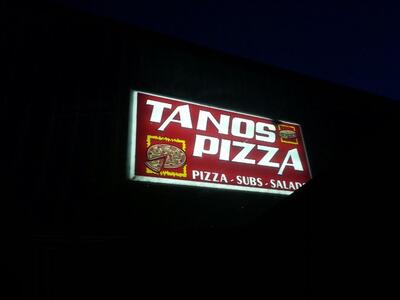 Tanos Pizza