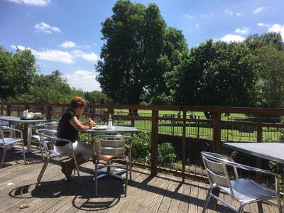 Riverside Café