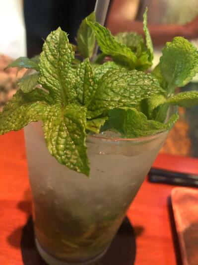 Cafe & Bar Seasons