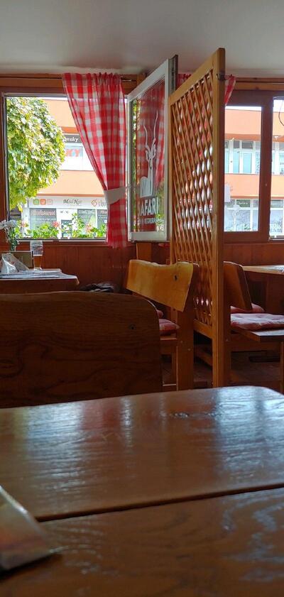 Safari Pub & Restaurant reštaurácia Šamorín