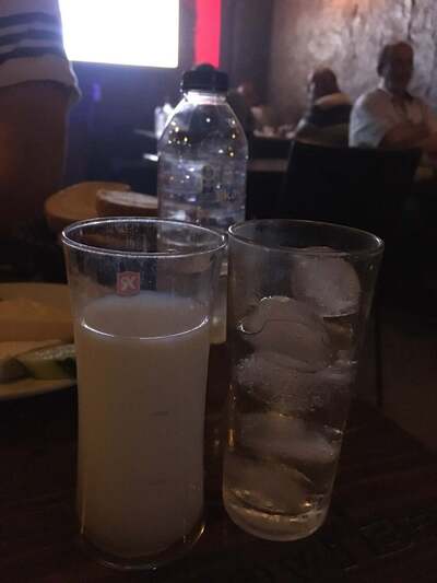 Mavi Bar Restaurant