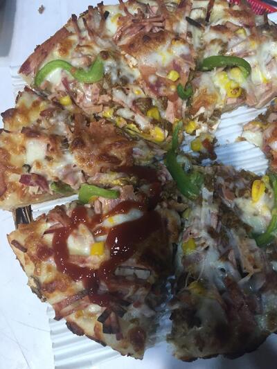 Pizza Rose پيتزا گل سرخ