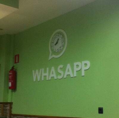 WhasApp