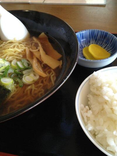 お食事処 寿