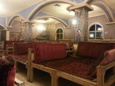 Fanoos Hookah Bar سفره خانه فانوس