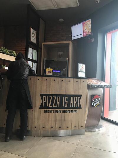 Pizza Hut