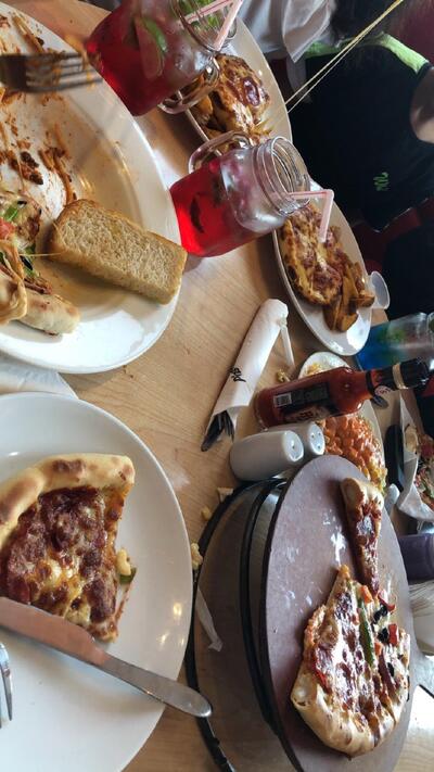 Pizza Hut, Adailya