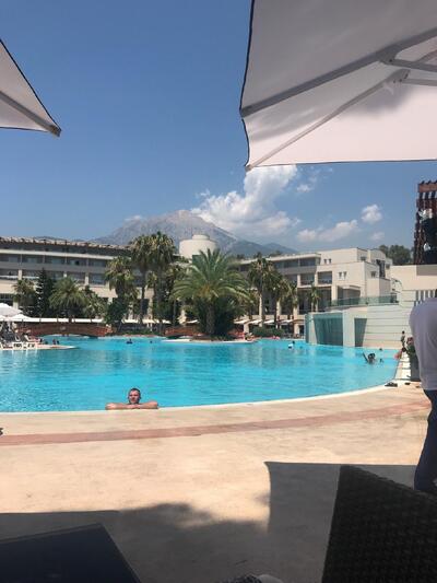 Pool Bar