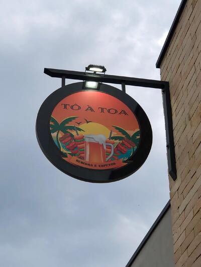 Tô à Toa Espetos e Bebidas