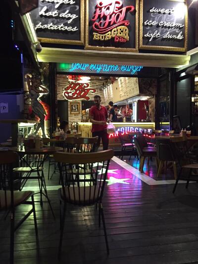 Hot Hot Burger Bar