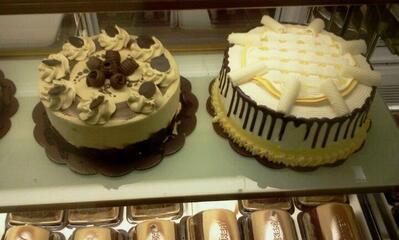 Holland Bakery Gowa