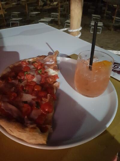 Corallo-cucina sul mare
