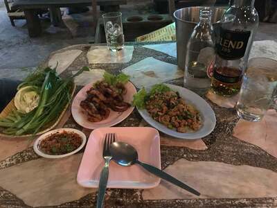 ลาบ 8 ริ้ว