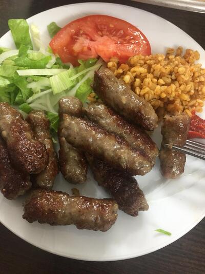 Dörtler Köfte Salonu