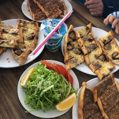 Öz Harput Pide Lahmacun Kebap Salonu