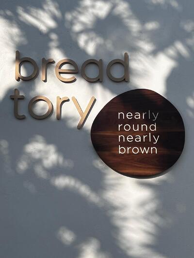 Breadtory Cafe