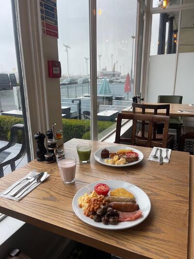 Mr. White's English Chophouse - Dover