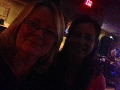 J Lynn's Harvest Pub
